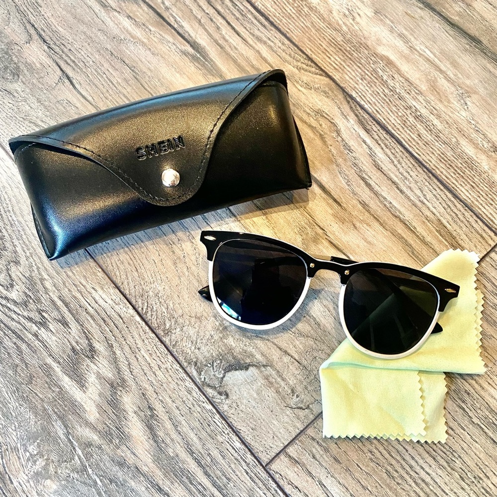 Black/Cream Sunglasses